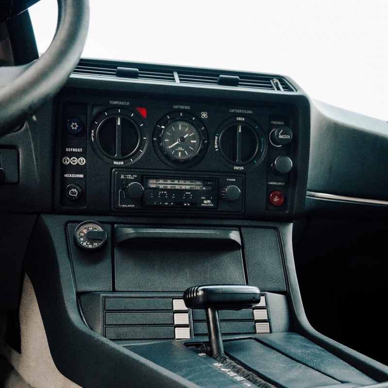 BMW 733i